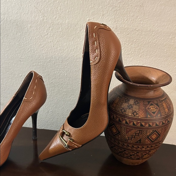 BCBGMaxAzria Women\'s Brown Leather Heels with Buckle